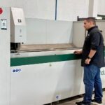 Estratégia baseada em inovação fortalece presença de empresa no setor de esquadrias