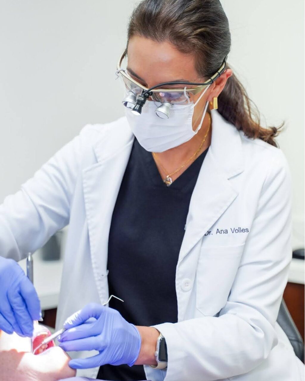 2026-Dr-Ana-Volles-atuando-na-FLorida-4.jpg